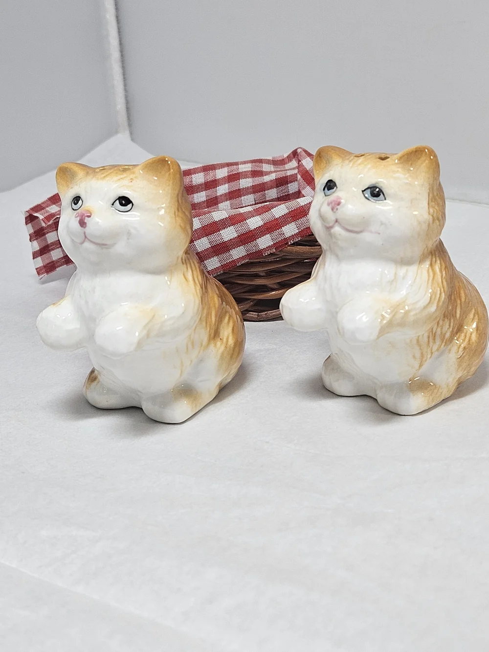 Vintage Kittens In A Basket Salt And Pepper Set Cats S&P